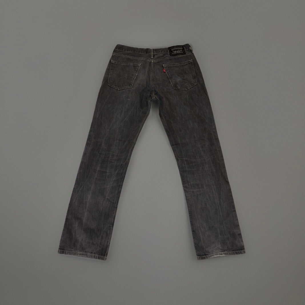 Levi’s Herren Jeans Grau Schwarz – Straight Fit (L)